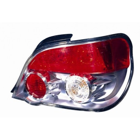 Gruppo ottico posteriore Lexus parabola cromata sfondo grigio blu lato dx