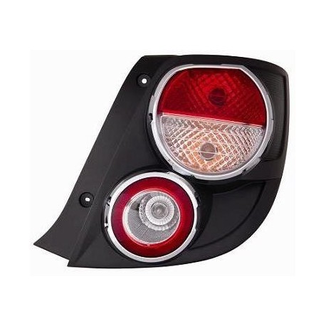 Gruppo ottico posteriore con bordo cromato modelli 5 porte lato dx