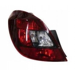 Gruppo ottico posteriore con fondo scuro lato sx