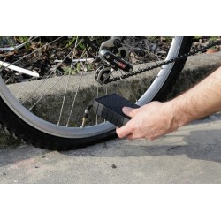 Compressore tascabile con torcia a led