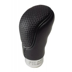 Mito Pomello leva cambio nero