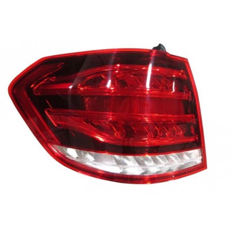 Fanale posteriore esterno a led fondo scuro guida - sx