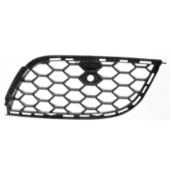 Griglia paraurti anteriore centrale con predisposizione fori sensori parcheggio sx