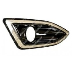 Griglia paraurti anteriore con foro fendinebbia con cornice cromata dx