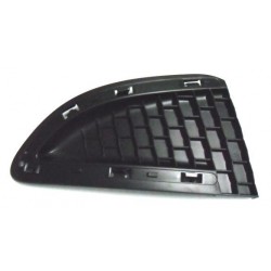 Griglia paraurti anteriore con fori modanatura dx