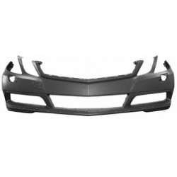 Paraurti anteriore con fori lavafari