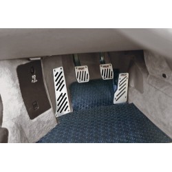 Pedana poggiapiede in lega di alluminio con inserti antiscivolo